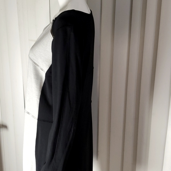 💙4/$20 Yest design Dress - Picture 7 of 9